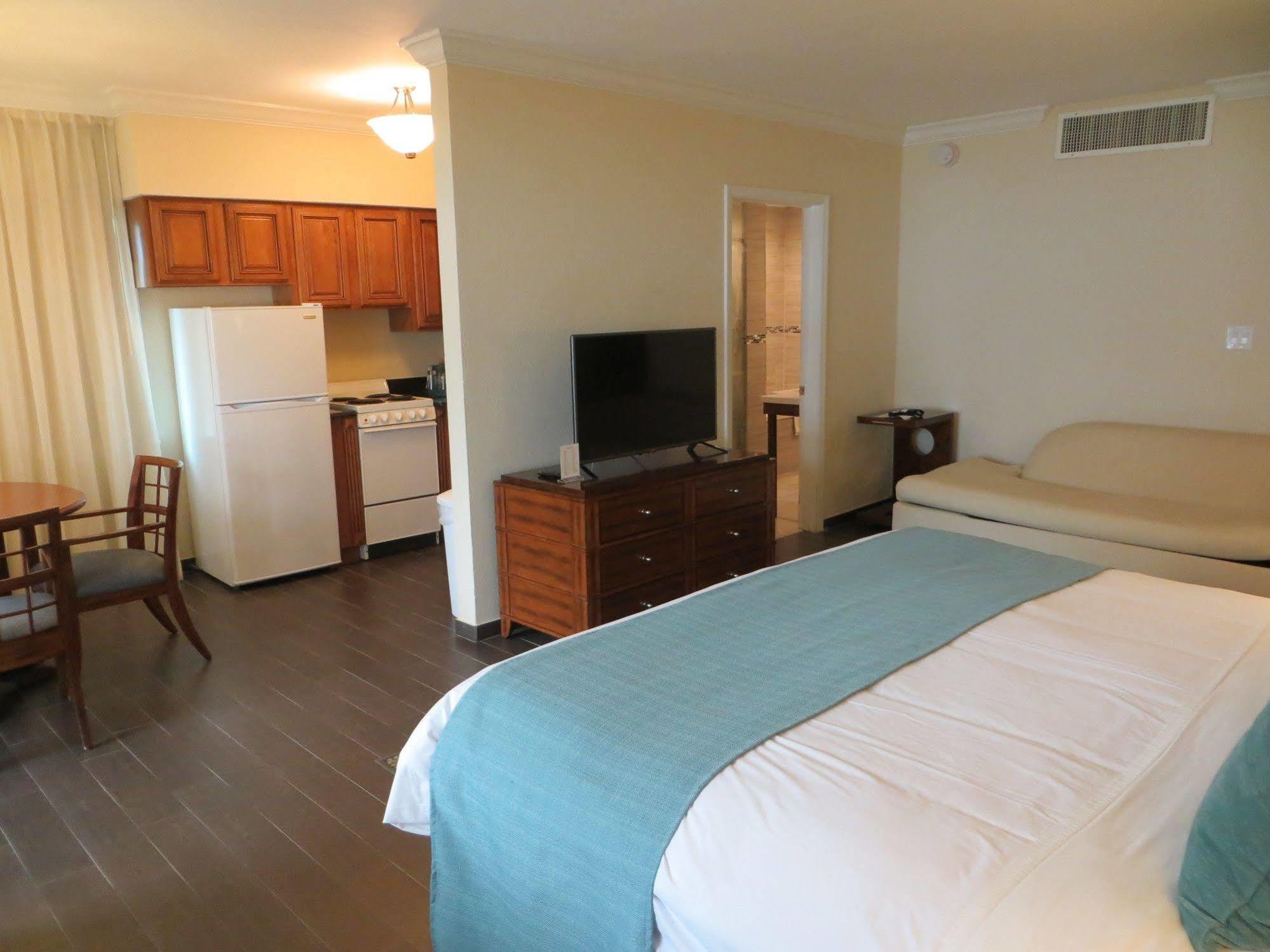 The Sea Lord Hotel & Suites (Adults Only) Lauderdale-by-the-Sea Buitenkant foto
