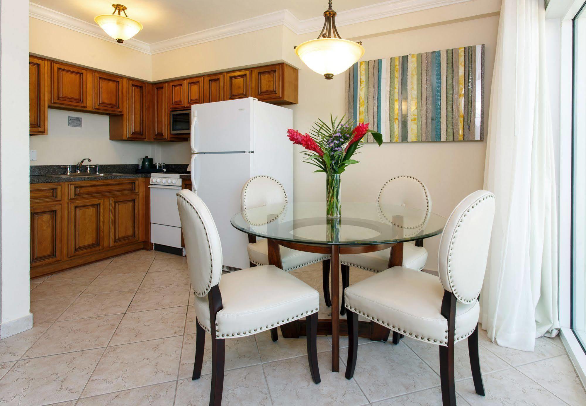 The Sea Lord Hotel & Suites (Adults Only) Lauderdale-by-the-Sea Buitenkant foto