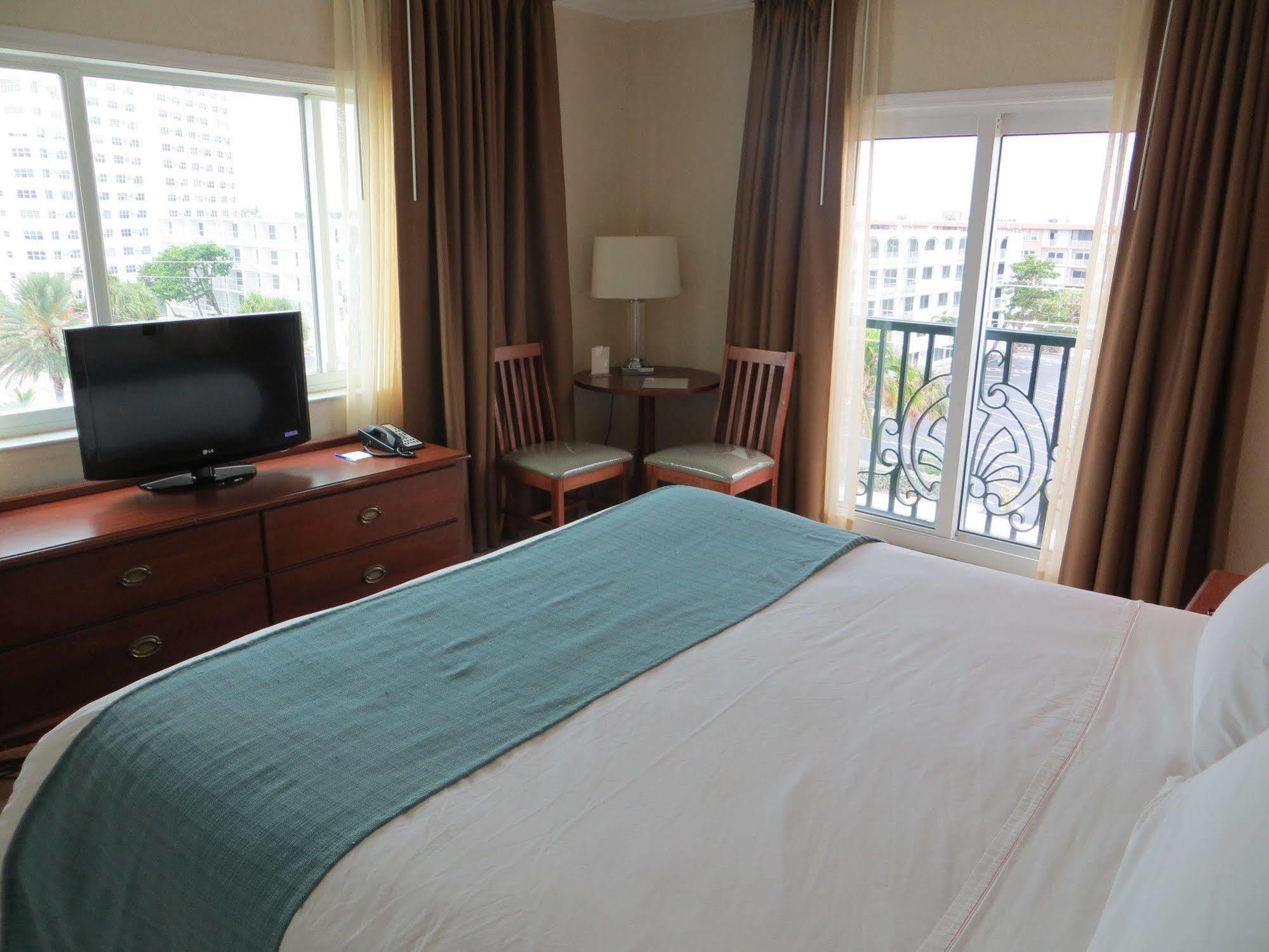 The Sea Lord Hotel & Suites (Adults Only) Lauderdale-by-the-Sea Buitenkant foto