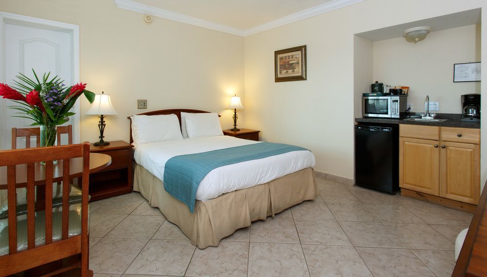 The Sea Lord Hotel & Suites (Adults Only) Lauderdale-by-the-Sea Buitenkant foto